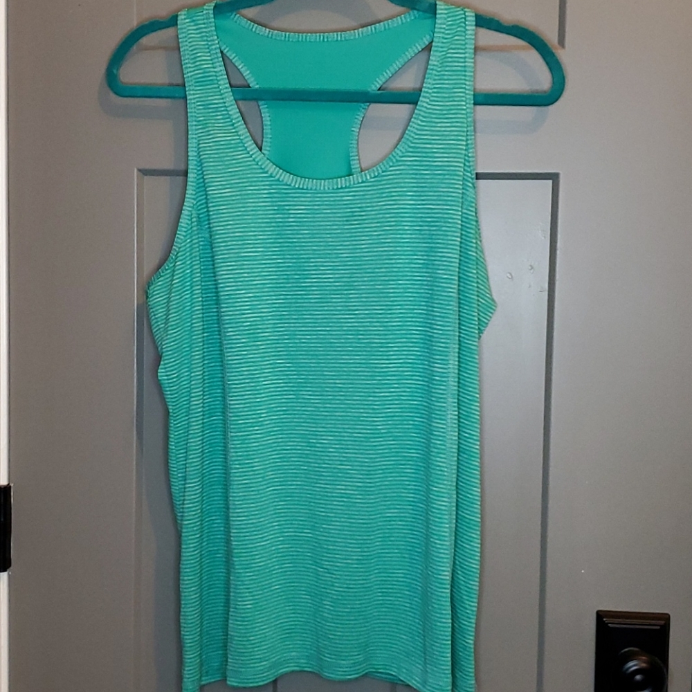 Ladies racerback workout top sz XL (16/18)